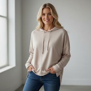 MONDETTA | Cropped Lightweight Hooded Top